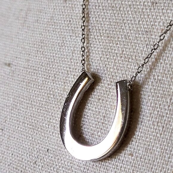 Good Luck Horseshoe CZ Faceted Stone Necklace Silver Tone ML2 Tag 17" - Picture 5 of 6